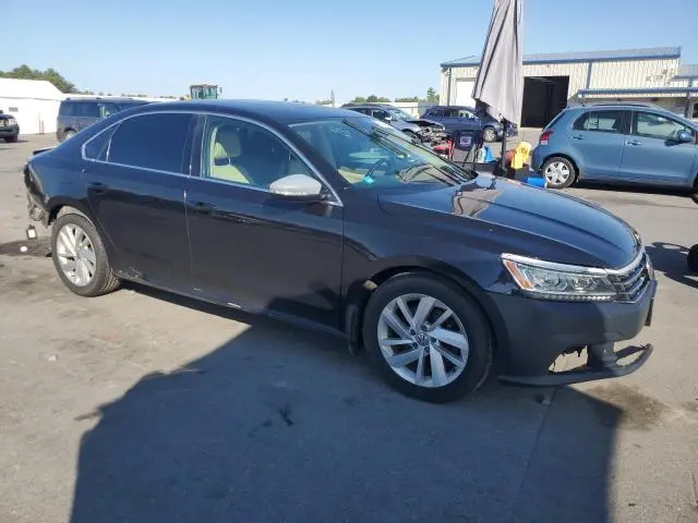 2018 VOLKSWAGEN PASSAT SE