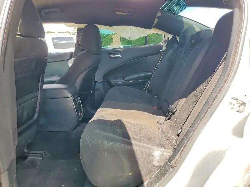 2012 DODGE CHARGER SE  