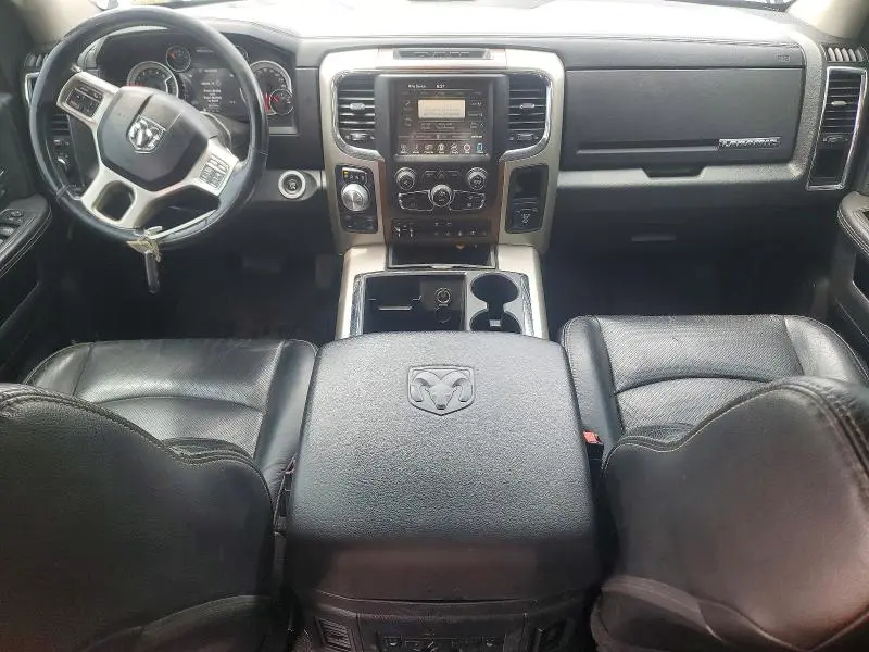 2015 RAM 1500 LARAMIE  