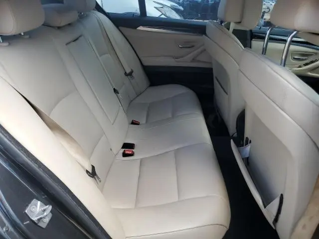 2011 BMW 528 I  
