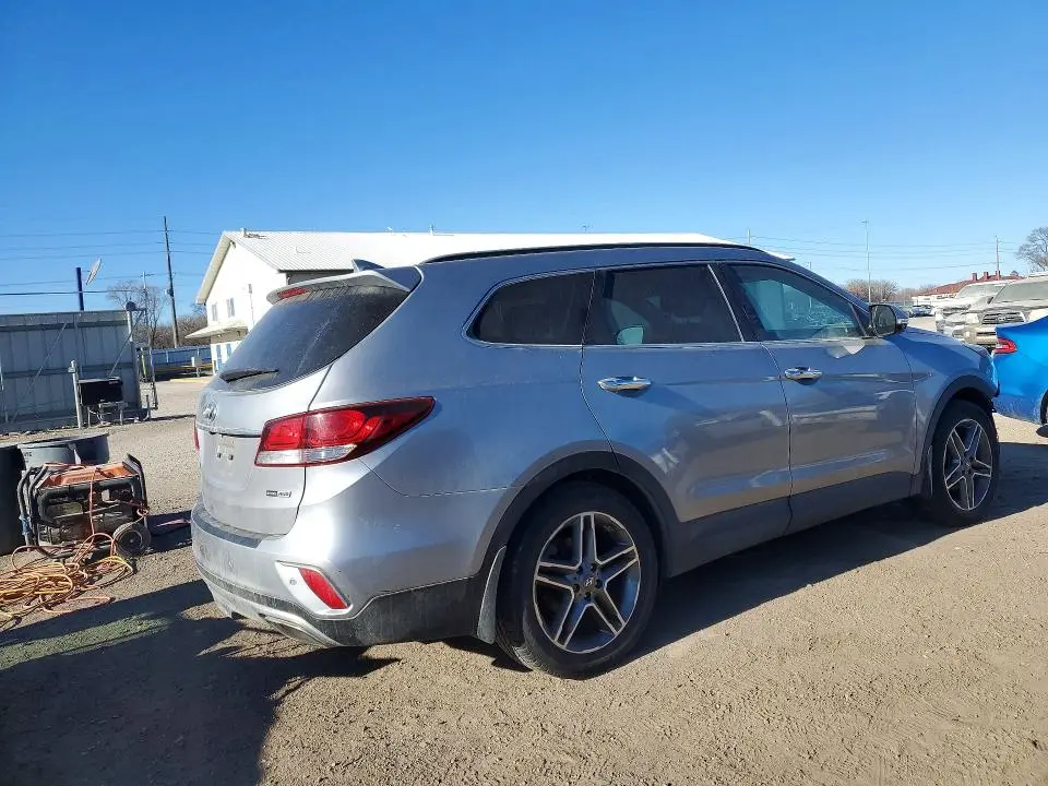 2017 HYUNDAI SANTA FE SE ULTIMATE  