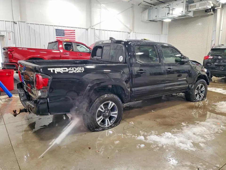 2017 TOYOTA TACOMA TRD SPORT  