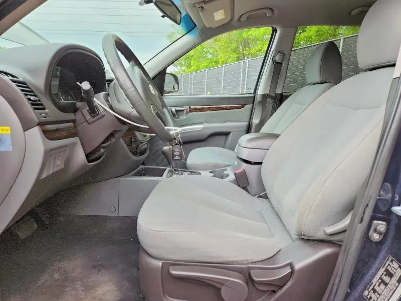 2010 HYUNDAI SANTA FE GLS  
