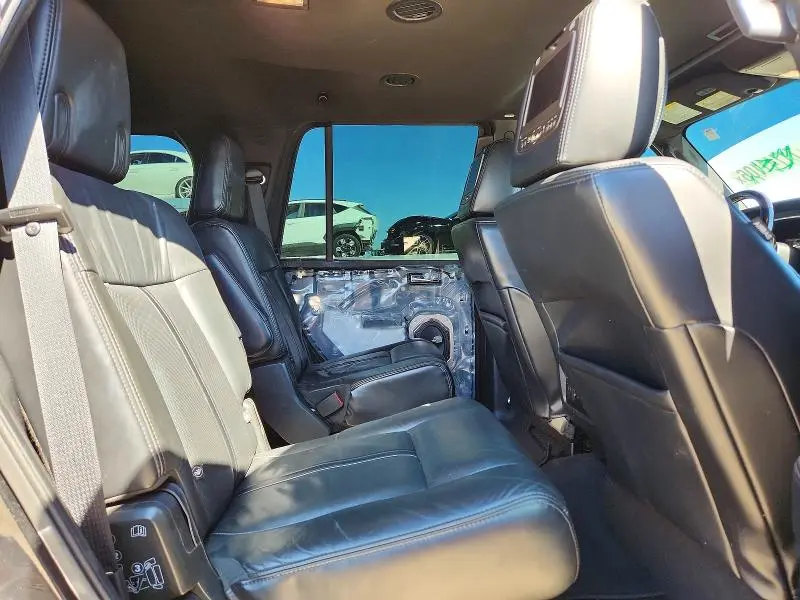 2015 LINCOLN NAVIGATOR   