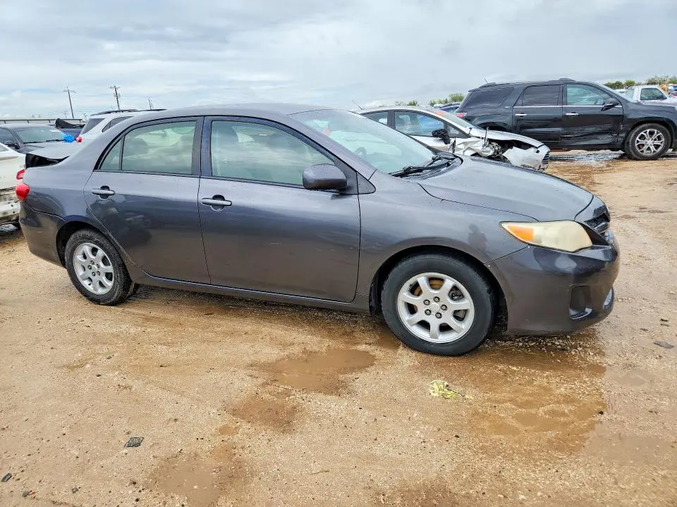 2011 TOYOTA COROLLA LE  