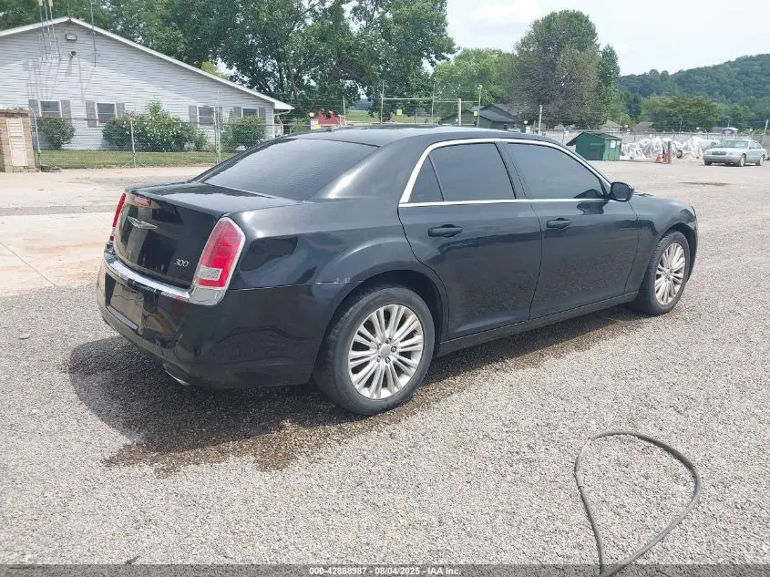 2014 CHRYSLER 300  