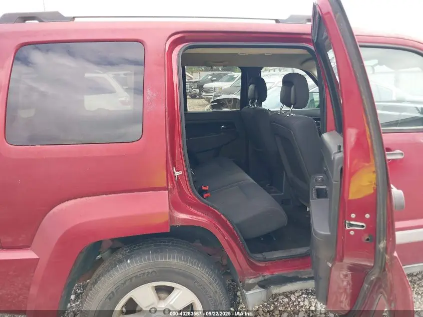 2011 JEEP LIBERTY SPORT