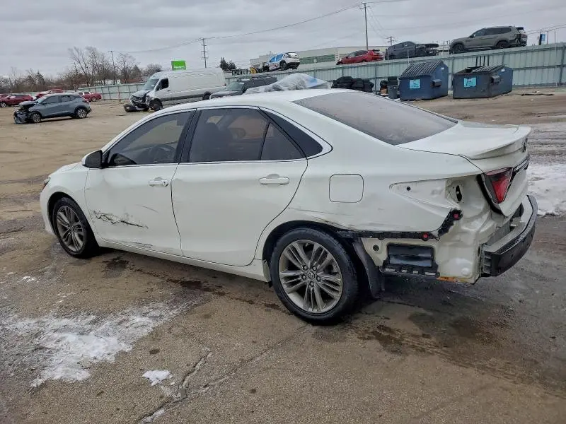 2015 TOYOTA CAMRY LE  
