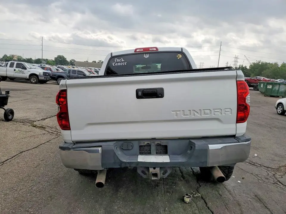 2014 TOYOTA TUNDRA CREWMAX SR5  