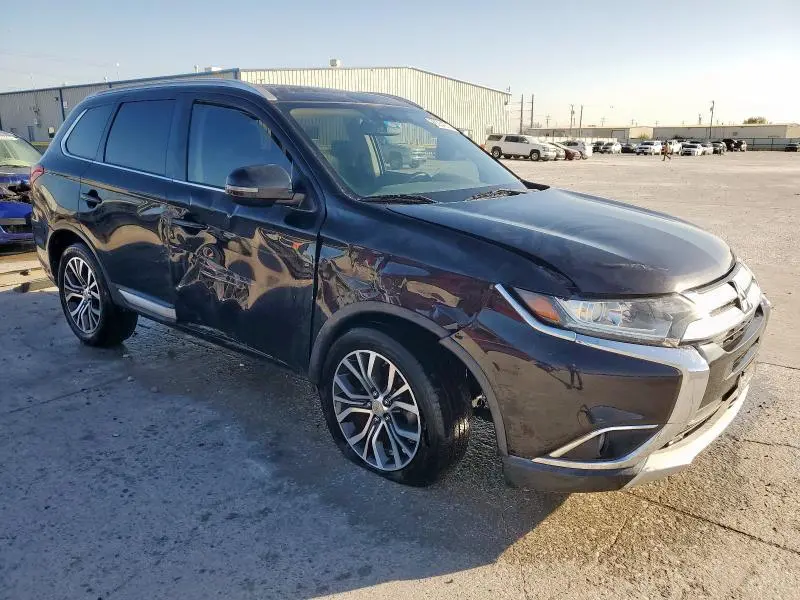 2017 MITSUBISHI OUTLANDER SE  