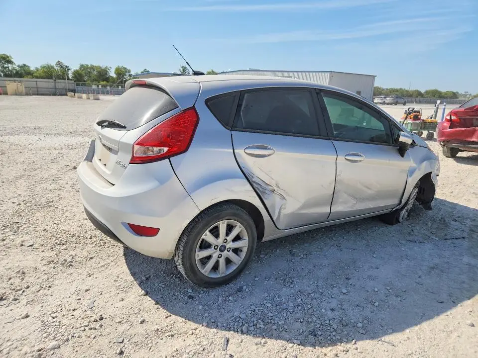 2012 FORD FIESTA SE  