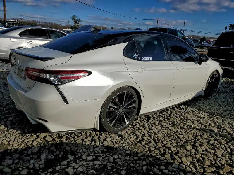 2018 TOYOTA CAMRY XSE  