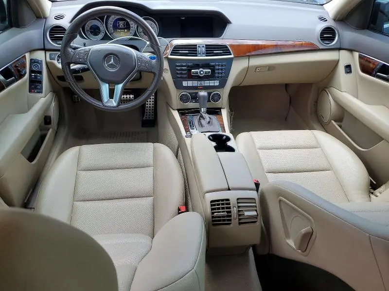 2012 MERCEDES-BENZ C 250  