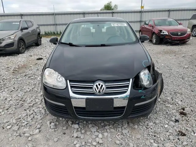2010 VOLKSWAGEN JETTA SE  
