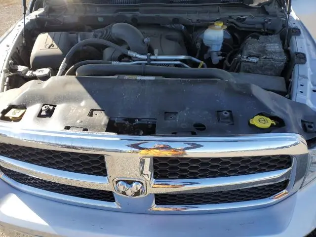2015 RAM 1500 SLT  