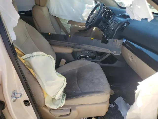 2011 KIA SORENTO BASE  