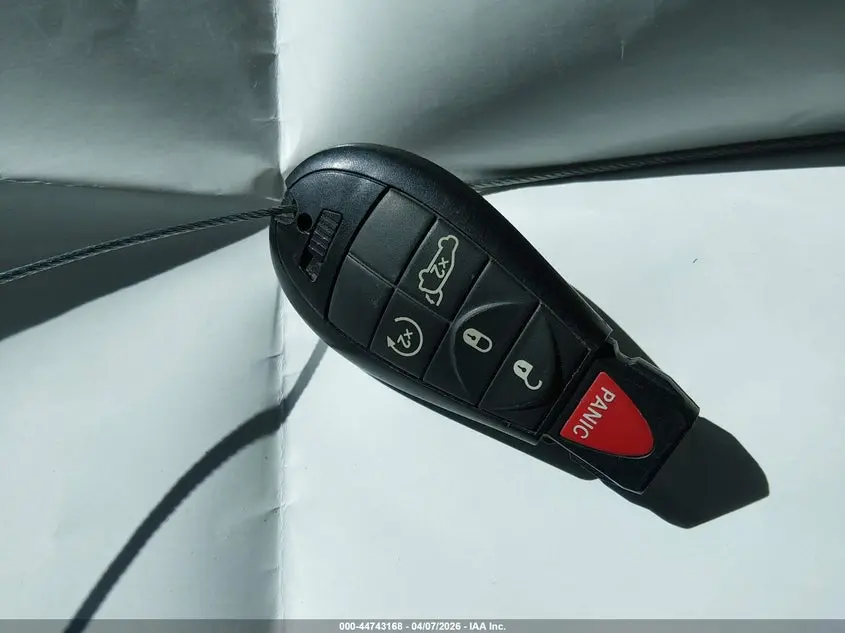 2012 JEEP GRAND CHEROKEE OVERLAND