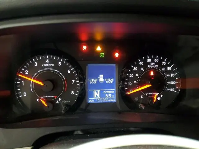 2016 TOYOTA SIENNA LE  