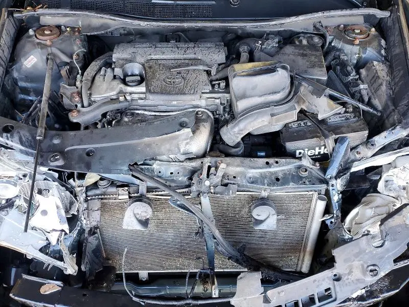 2014 TOYOTA CAMRY SE  