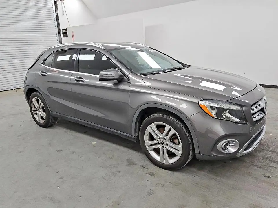 2020 MERCEDES-BENZ GLA 250  
