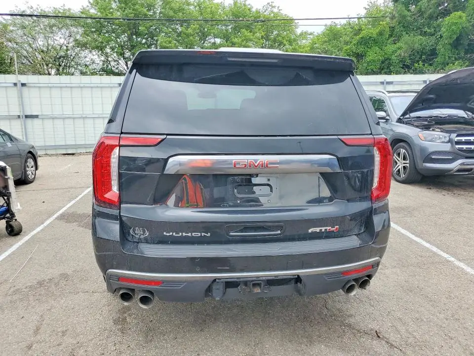 2024 GMC YUKON AT4  