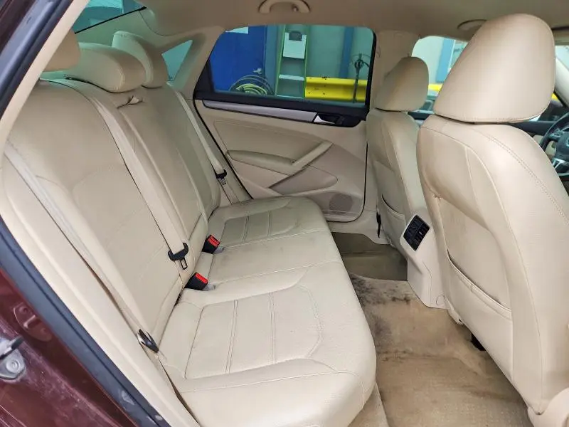 2014 VOLKSWAGEN PASSAT SE  