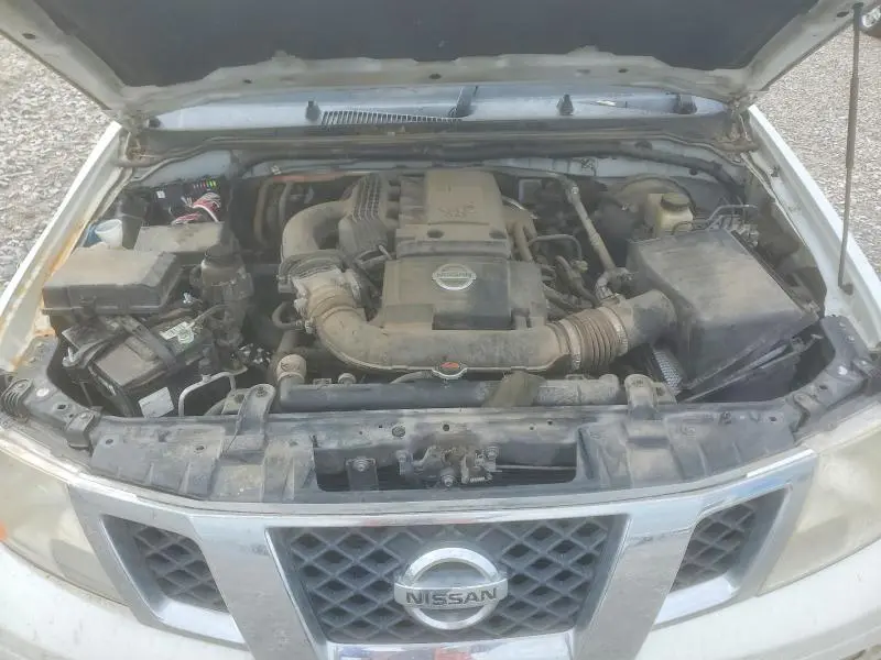 2013 NISSAN FRONTIER S  