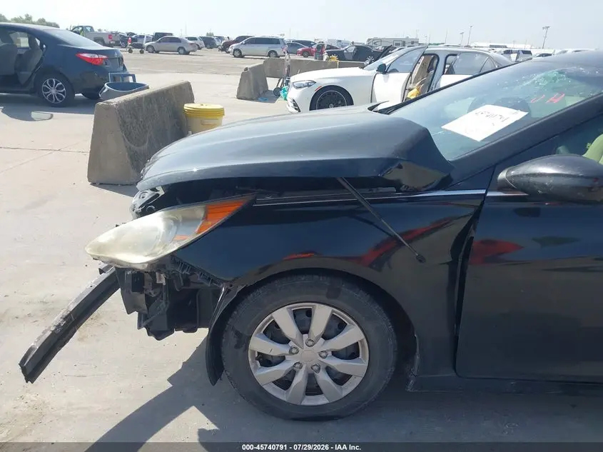 2011 HYUNDAI SONATA GLS