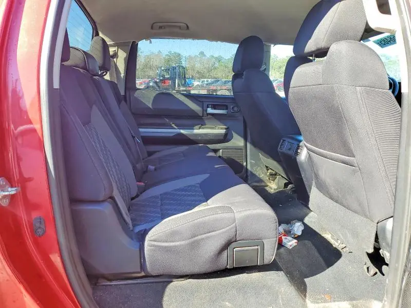 2018 TOYOTA TUNDRA SR5  