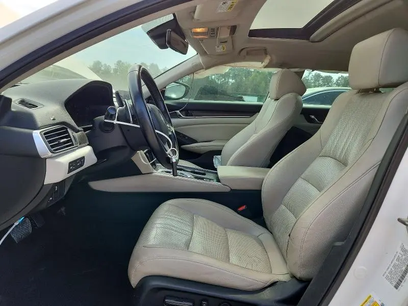 2019 HONDA ACCORD TOURING  