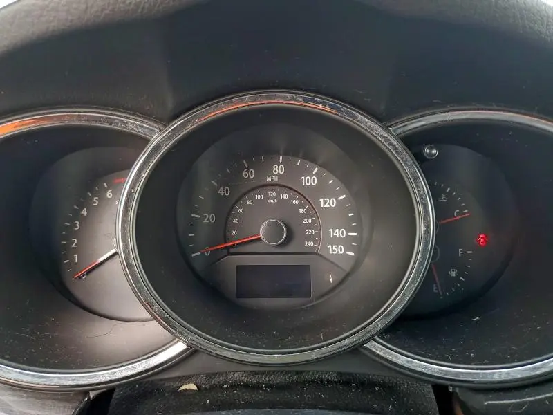 2011 KIA SORENTO BASE  