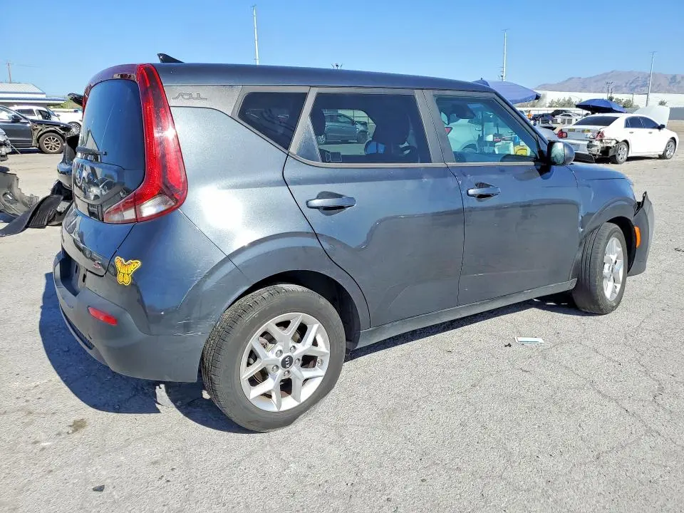 2021 KIA SOUL S  