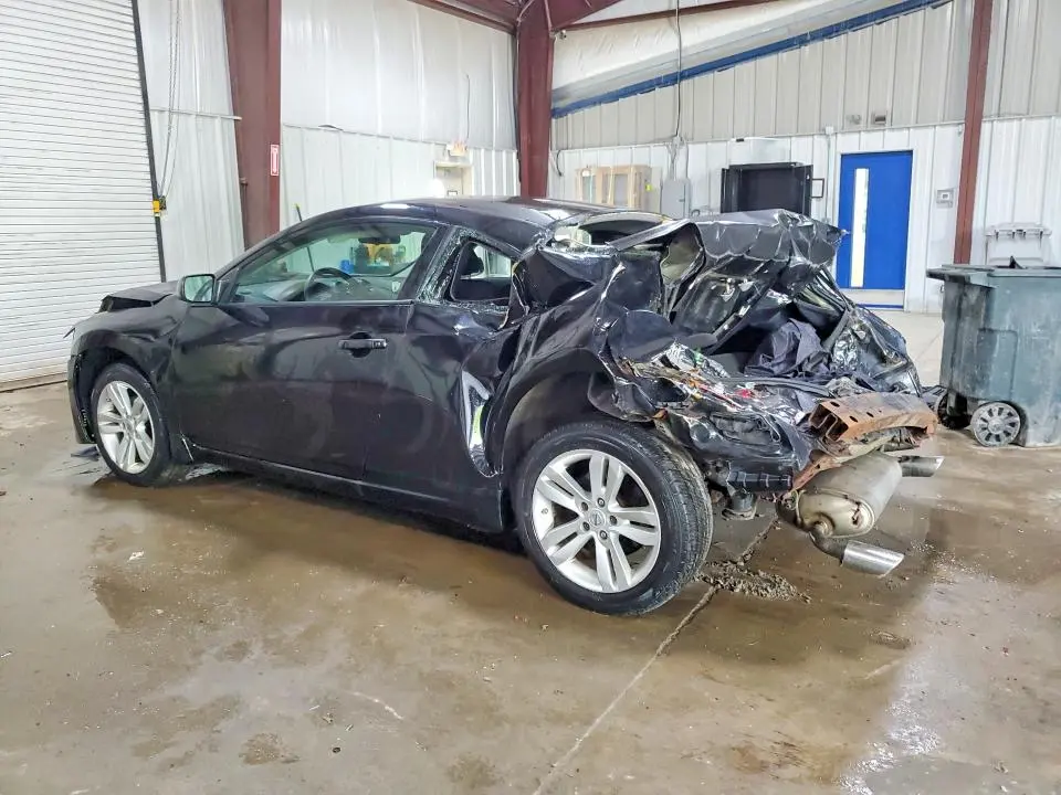 2010 NISSAN ALTIMA S  