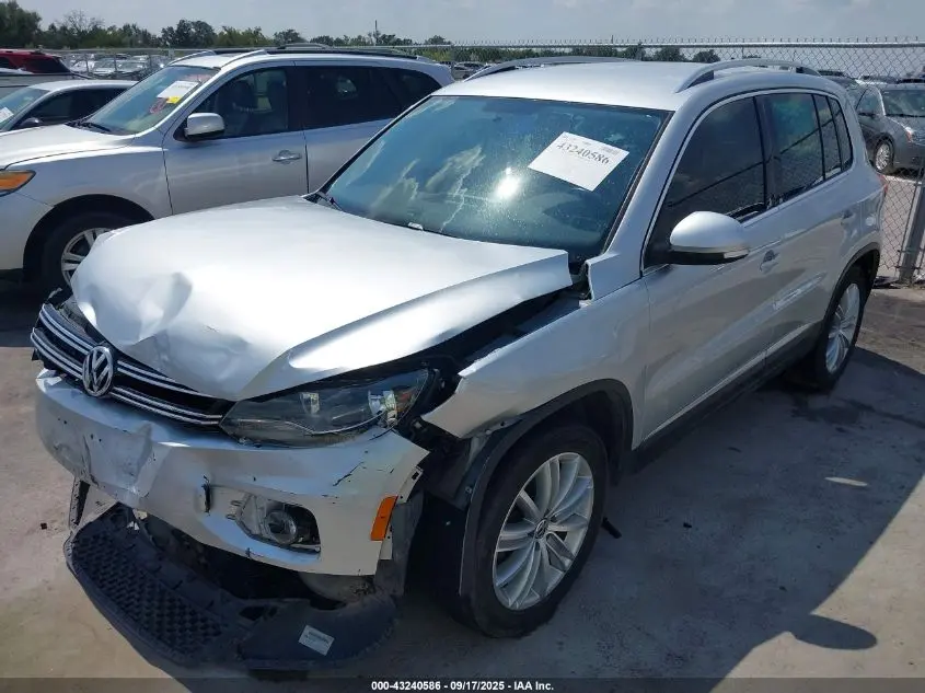 2013 VOLKSWAGEN TIGUAN SE