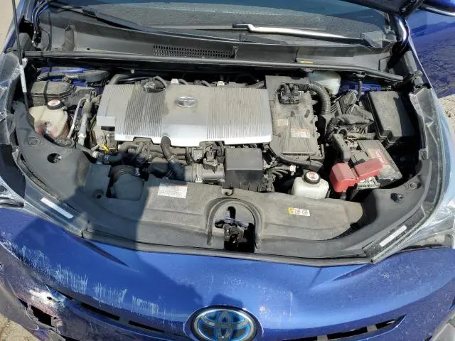 2017 TOYOTA PRIUS   