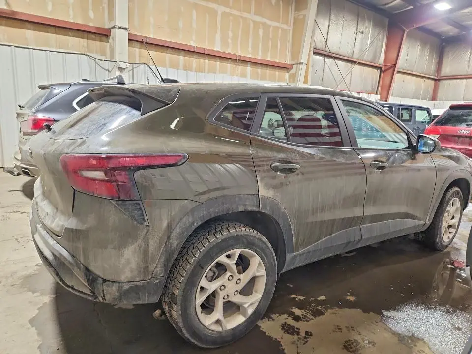 2024 CHEVROLET TRAX LS  