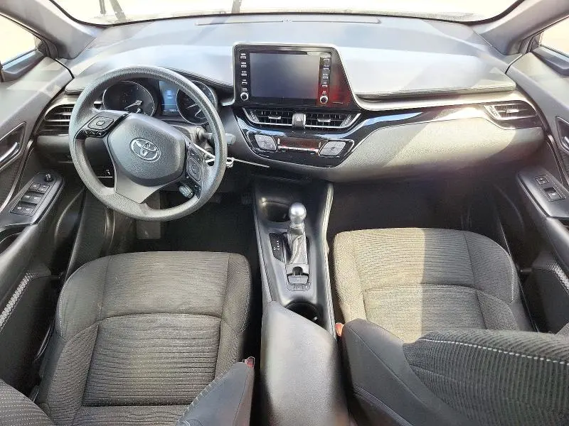 2019 TOYOTA C-HR LE  