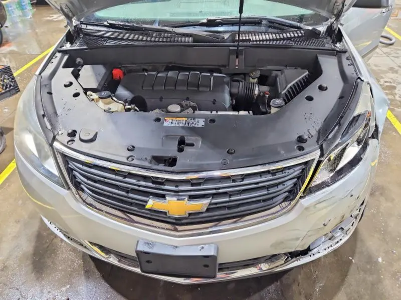 2013 CHEVROLET TRAVERSE LS  