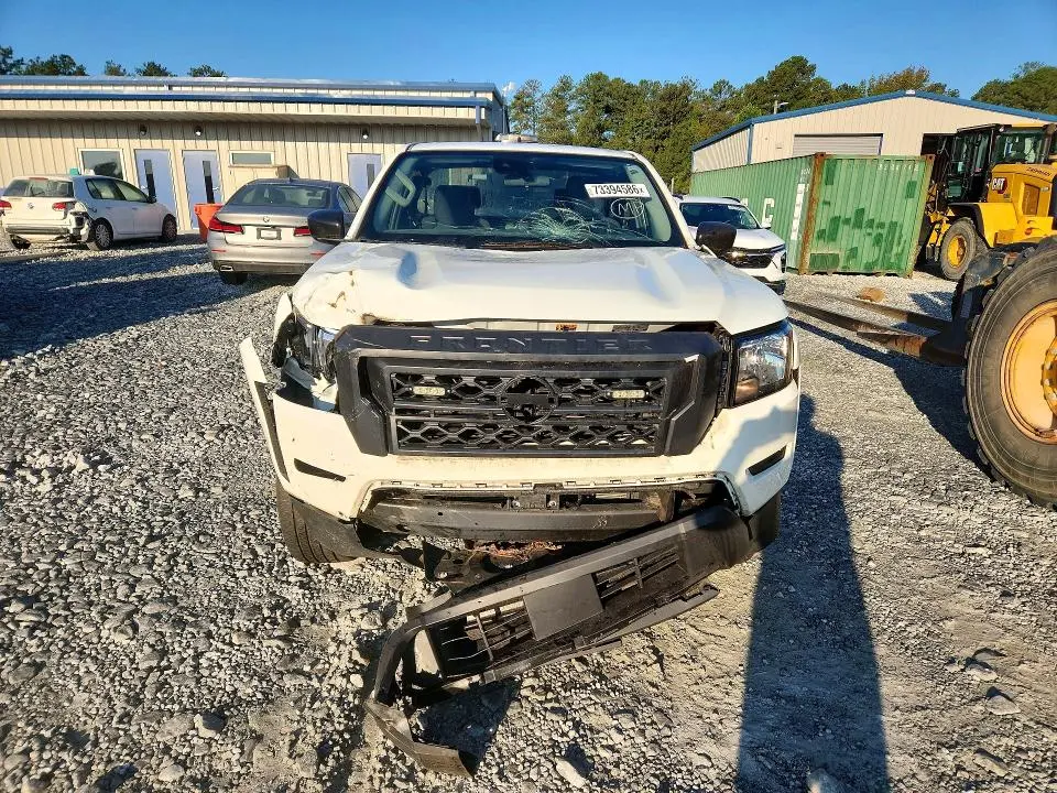 2024 NISSAN FRONTIER S  