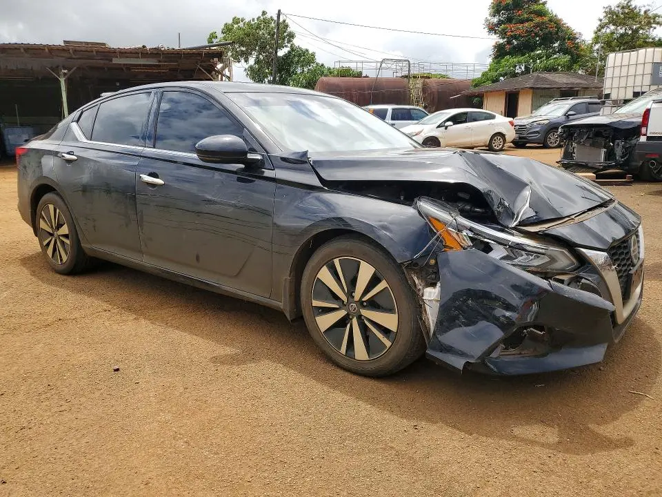 2020 NISSAN ALTIMA SV  