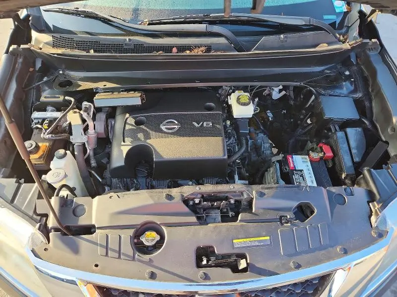 2015 NISSAN PATHFINDER SV  