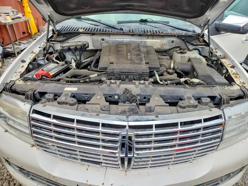2014 LINCOLN NAVIGATOR   