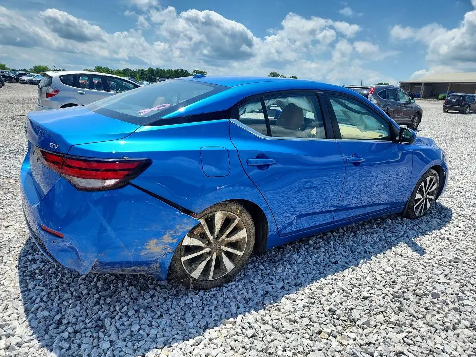 2022 NISSAN SENTRA SV  