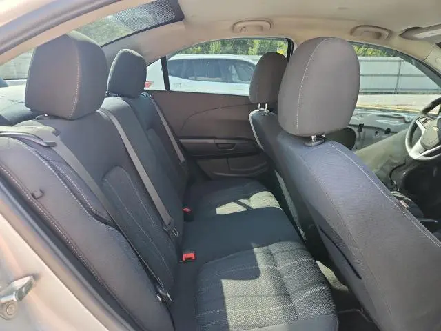 2019 CHEVROLET SONIC LT  