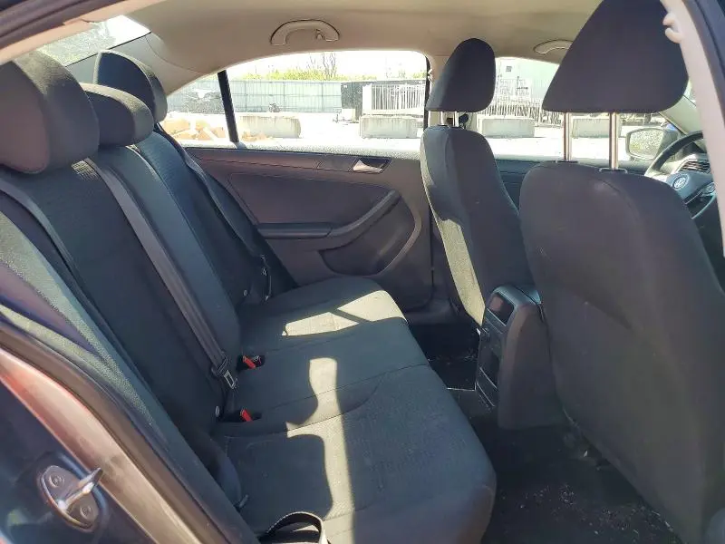 2016 VOLKSWAGEN JETTA S  