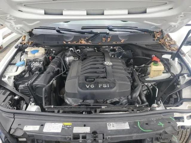 2014 VOLKSWAGEN TOUAREG V6