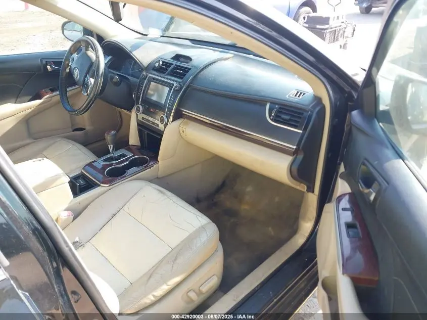 2013 TOYOTA CAMRY XLE