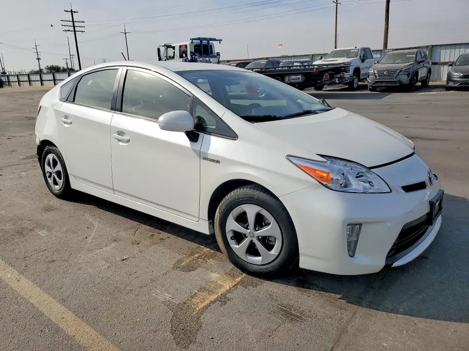 2015 TOYOTA PRIUS TWO  