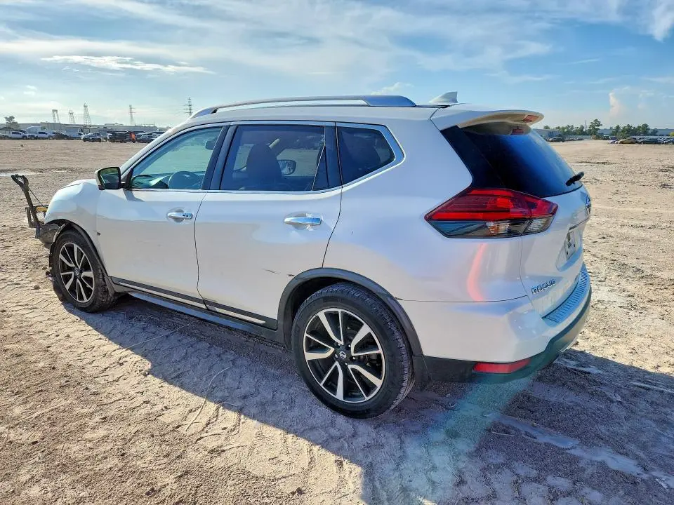 2017 NISSAN ROGUE SL  