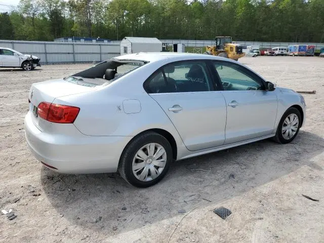 2013 VOLKSWAGEN JETTA SE  